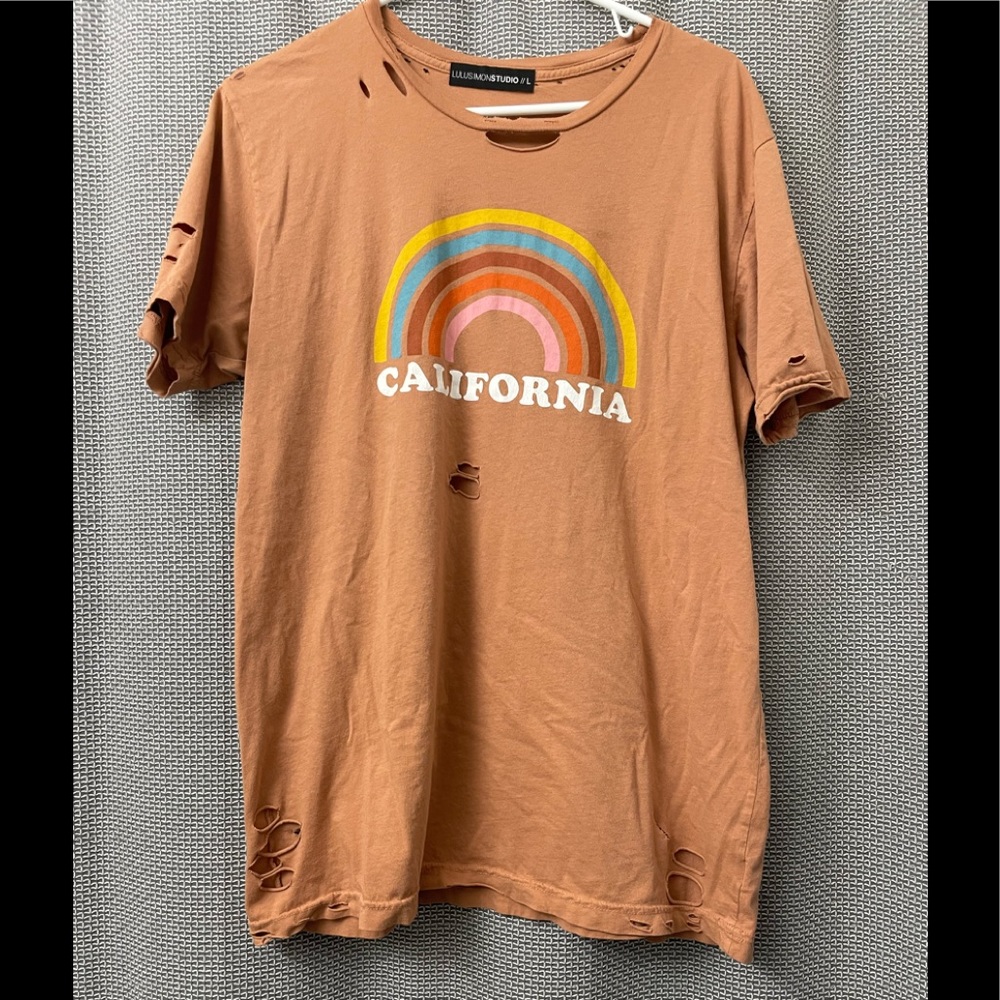 VICI destressed tee
